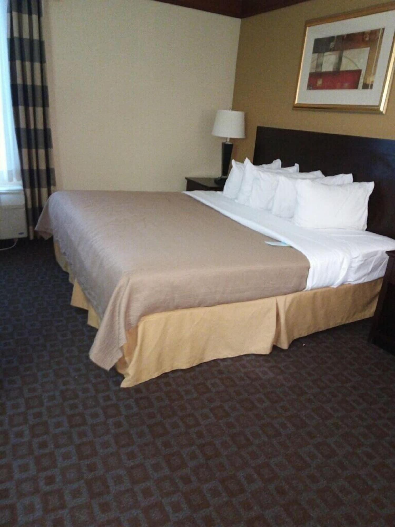 Days Inn & Suites By Wyndham Tahlequah Extérieur photo