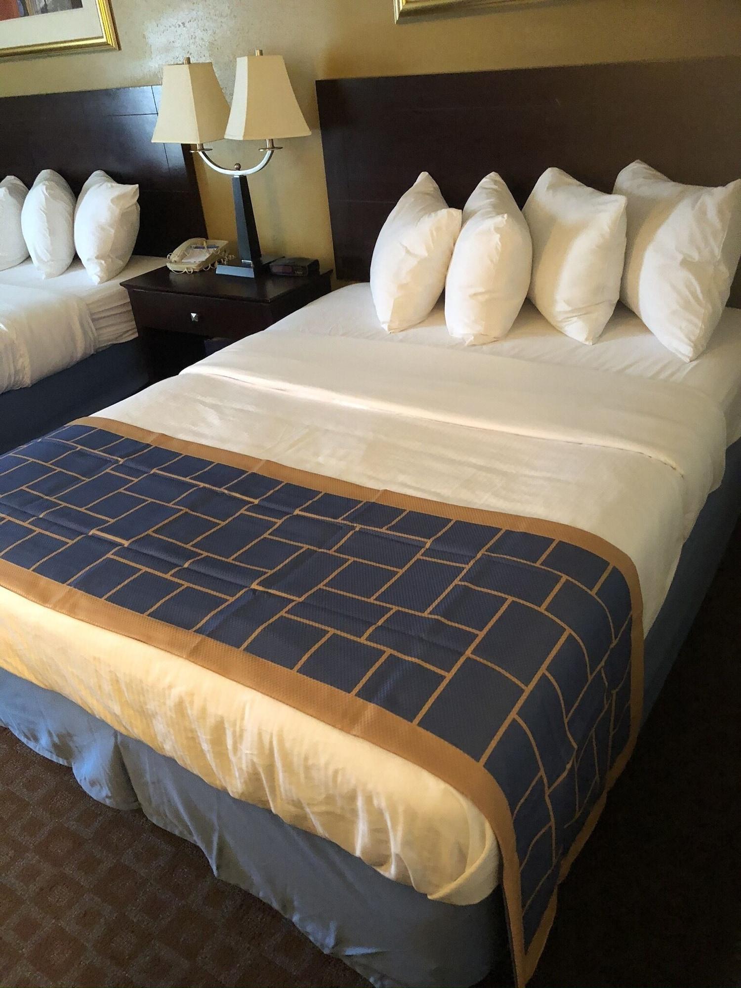 Days Inn & Suites By Wyndham Tahlequah Extérieur photo